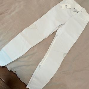 Heroine Sport White Compression Leggings